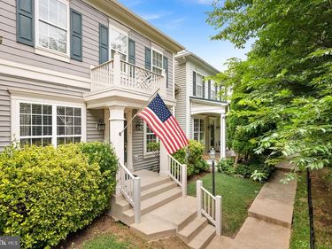 516 GENTLEWOOD SQUARE, PURCELLVILLE, VA 20132