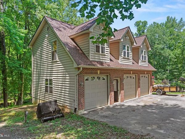 9175 DUBOIS ROAD, CHARLOTTE HALL, MD 20622