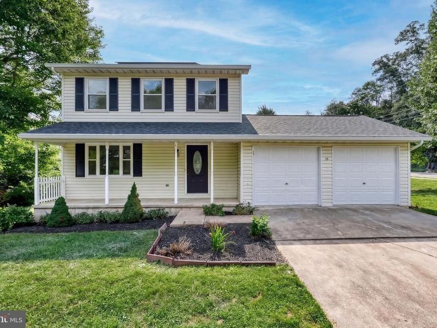 15 Hazel Drive, Manchester, PA 17345 Main Photo