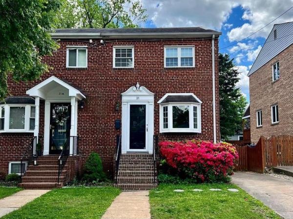 21 E MYRTLE STREET, ALEXANDRIA, VA 22301