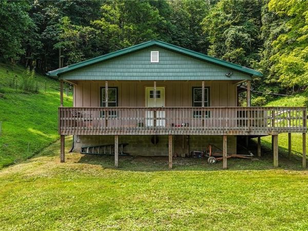 58 Moody Lane , St Marys, WV 26170