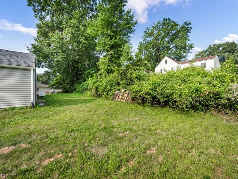 2680 Nesmith Lake Boulevard, Akron, OH 44314 Photo 30