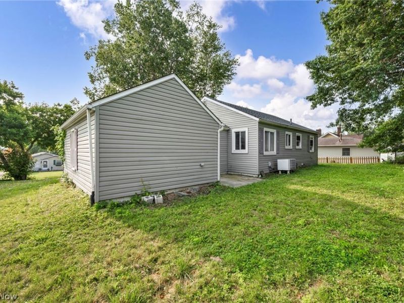 2680 Nesmith Lake Boulevard, Akron, OH 44314 Photo 32