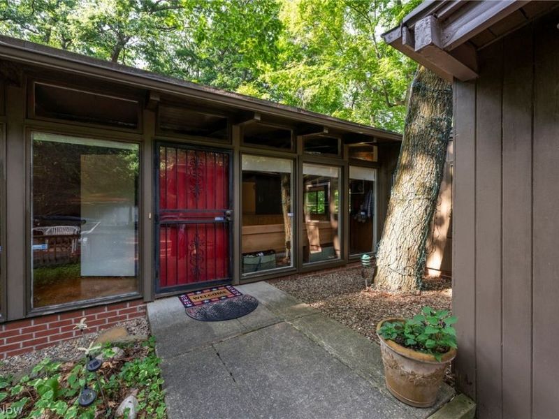 3554 Atherstone Road, Cleveland Heights, OH 44121 Photo 2