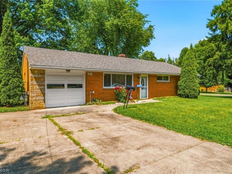 211 Laramie Street, Alliance, OH 44601 Photo 2