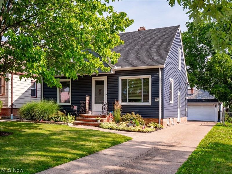5410 Pelham Drive, Parma, OH 44129 Photo 2