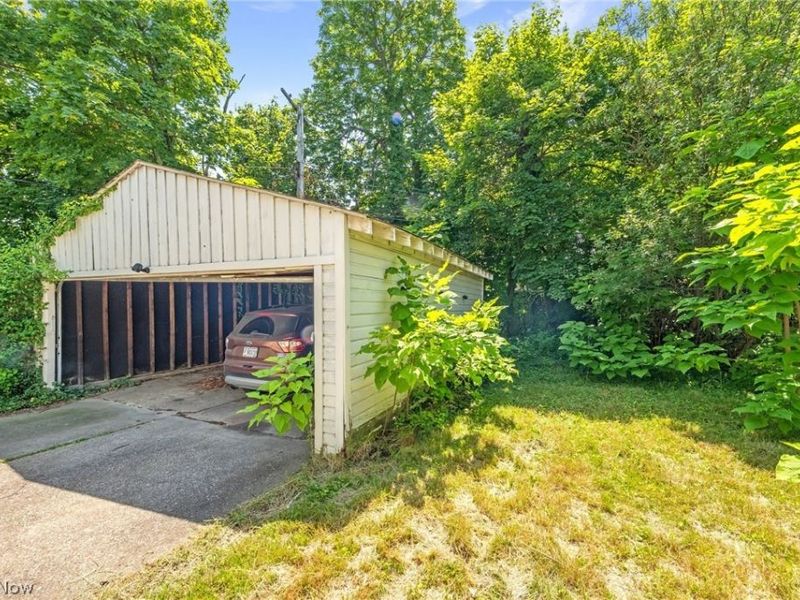 11118 Glenboro Drive, Cleveland, OH 44105 Photo 29