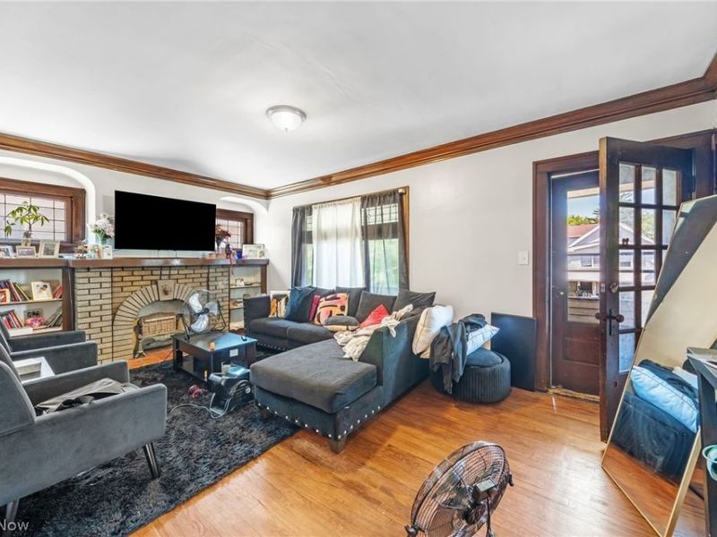 11118 Glenboro Drive, Cleveland, OH 44105 Photo 3