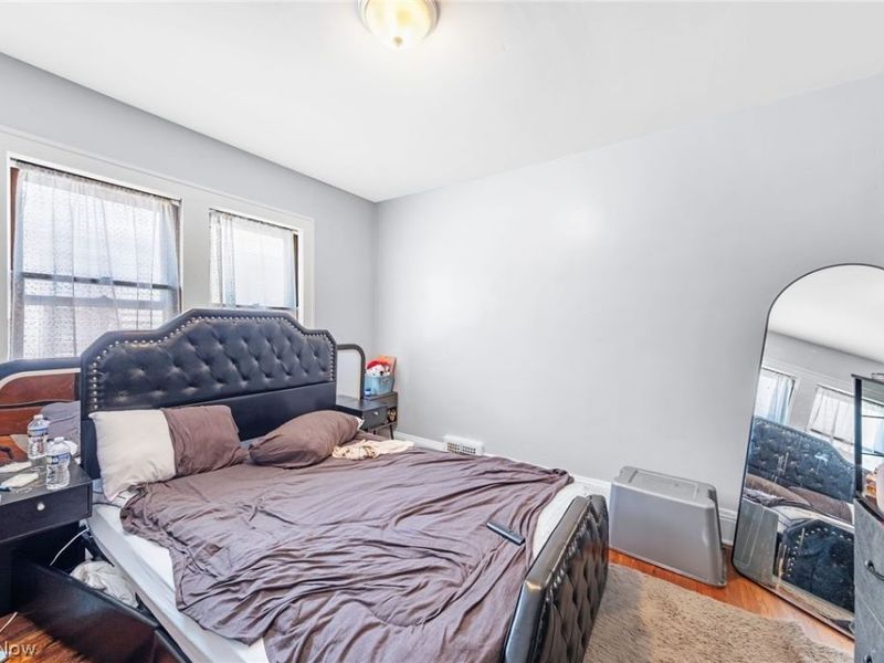11118 Glenboro Drive, Cleveland, OH 44105 Photo 6