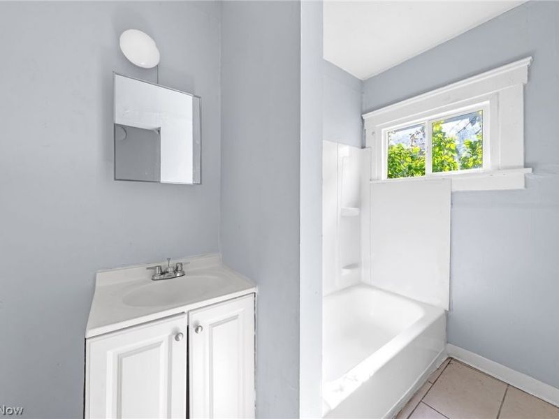 4311 Bush Avenue, Cleveland, OH 44109 Photo 12