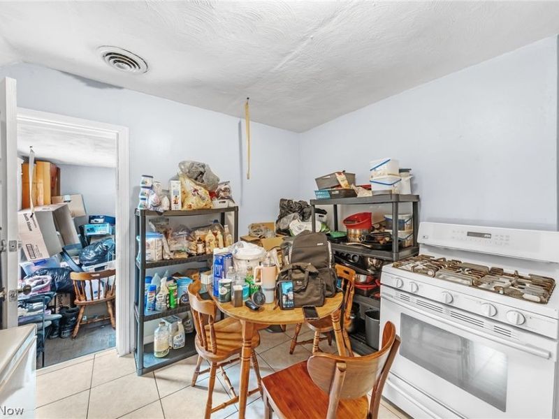 4311 Bush Avenue, Cleveland, OH 44109 Photo 19