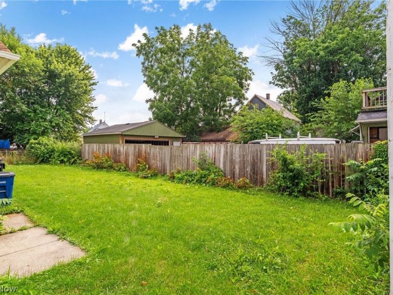 4311 Bush Avenue, Cleveland, OH 44109 Photo 30