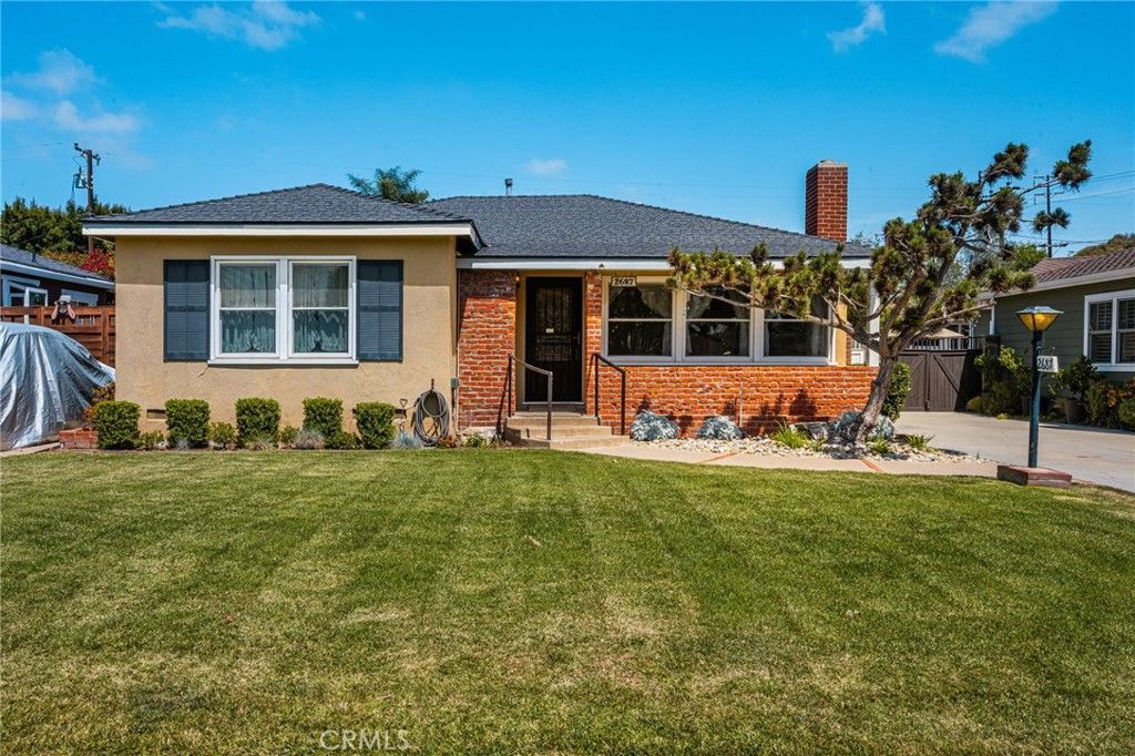 2687 Riverside, Costa Mesa, CA 92627 Main Photo