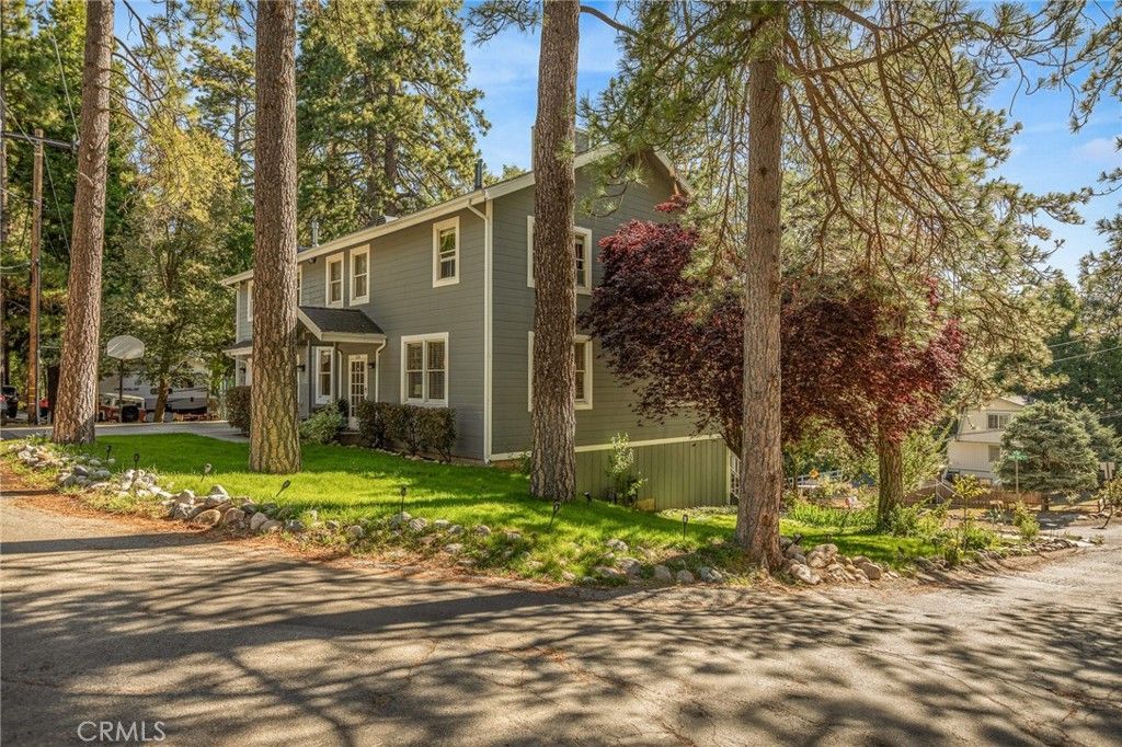 123 Bambi Trail , Crestline, CA 92325 Main Photo