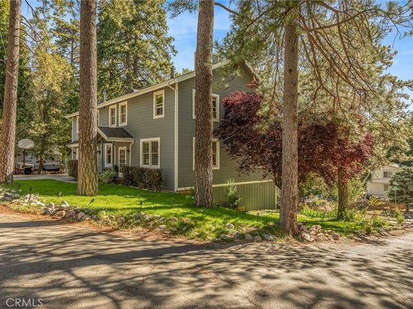 123 Bambi Trail , Crestline, CA 92325