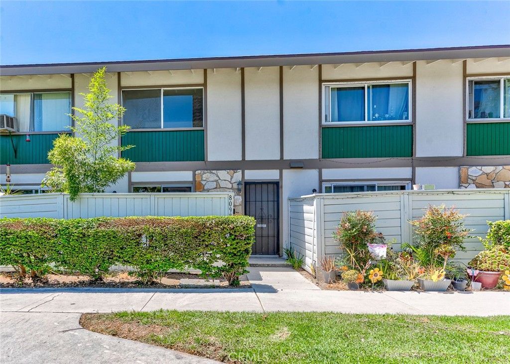 8098 Kerr Green , Buena Park, CA 90621 Main Photo