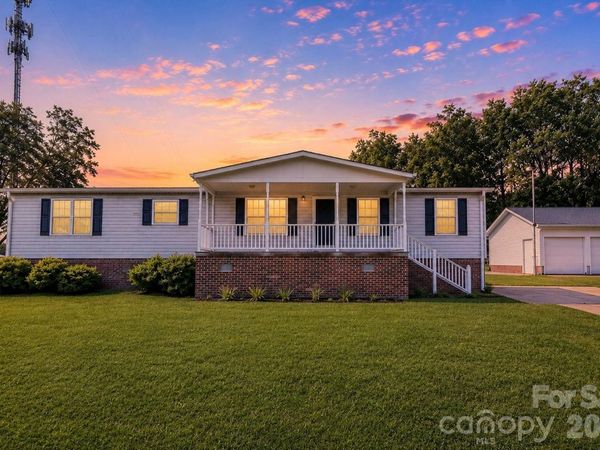 201 E 27th Street , Kannapolis, NC 28083