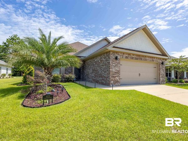 9721 Lakeview Drive, Foley, AL 36535