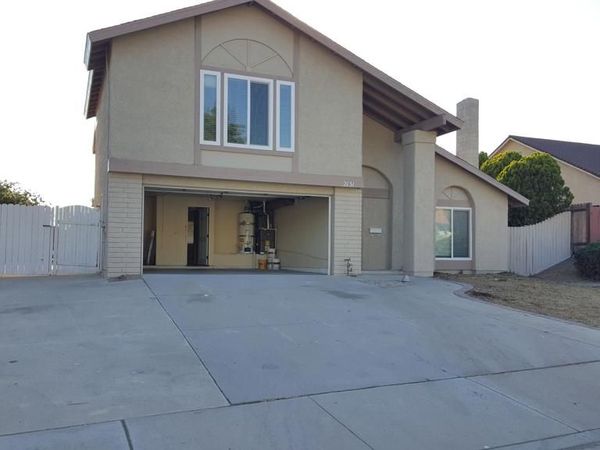2131 El Rancho Drive , Camarillo, CA 93010