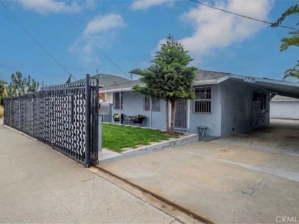 1706 Broad Ave. , Wilmington, CA 90744