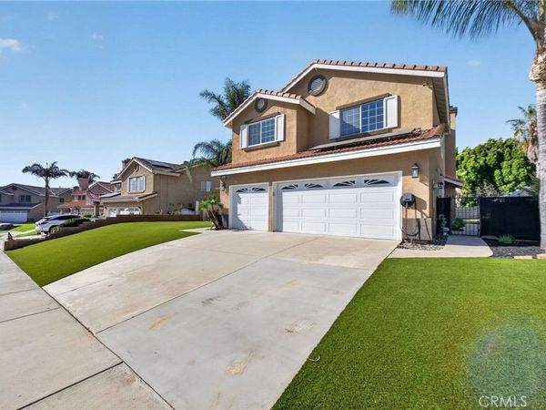 1359 Williamsburg Lane, Corona, CA 92882