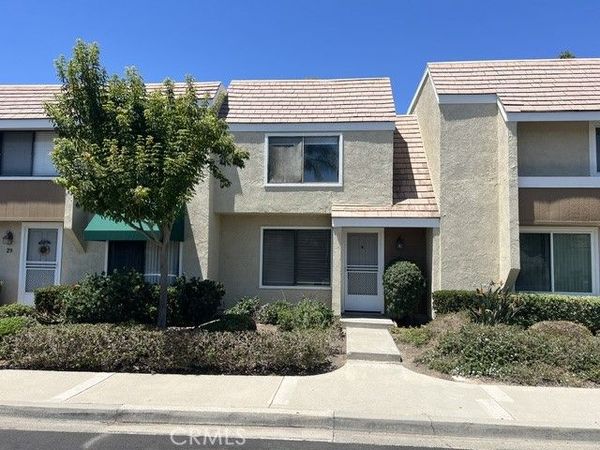 31 Meadowgrass , Irvine, CA 92604