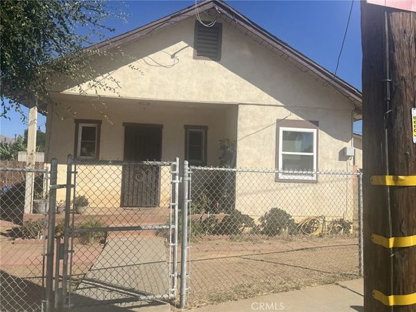 4264 Victoria Avenue , Riverside, CA 92507