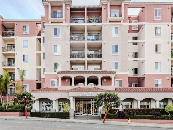 3750 Santa Rosalia Drive, Unit 207, Los Angeles, CA 90008