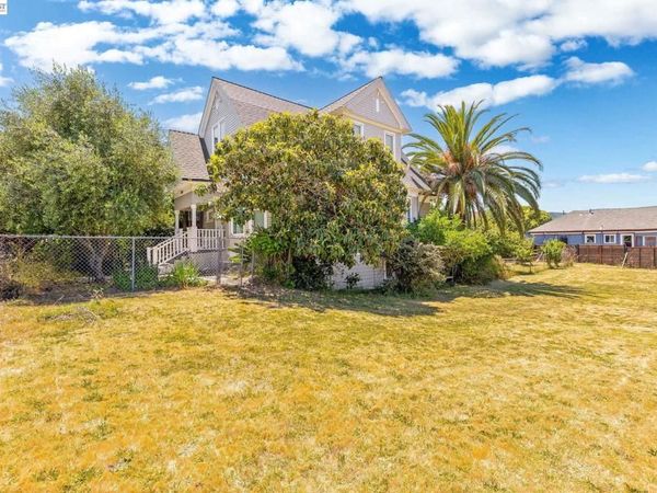2207 E 21St St , Oakland, CA 94606