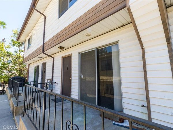 7115 Etiwanda , Unit 2, Reseda, CA 91335