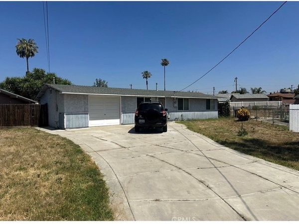 17366 Pinedale , Fontana, CA 92335