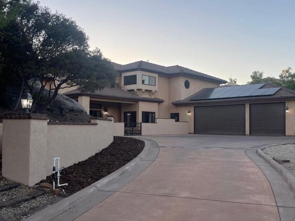 2736 Via Chinarros , Alpine, CA 91901