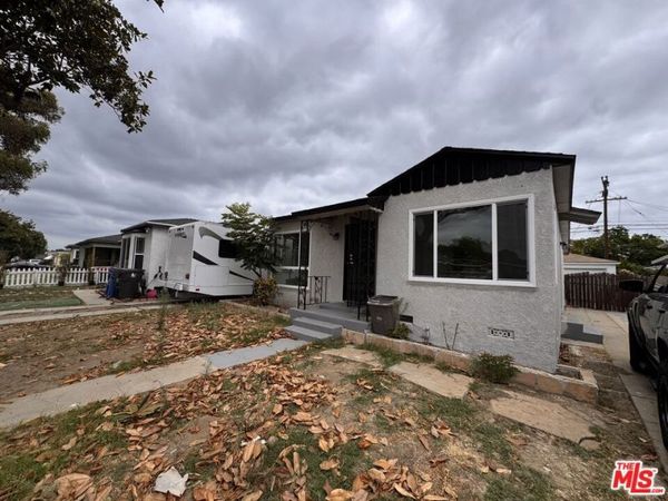 3020 Magnolia Avenue , Long Beach, CA 90806
