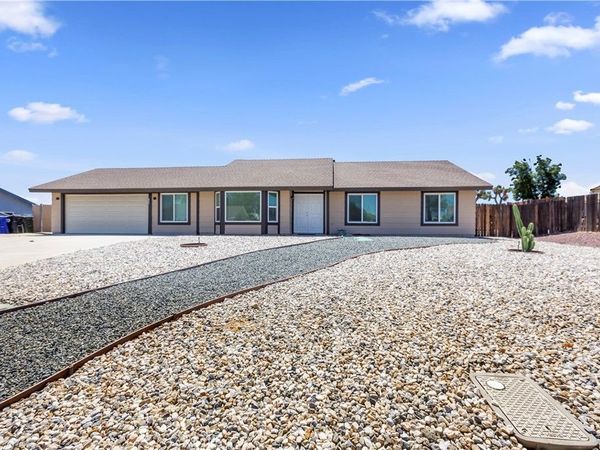 11471 Hollyvale , Victorville, CA 92392