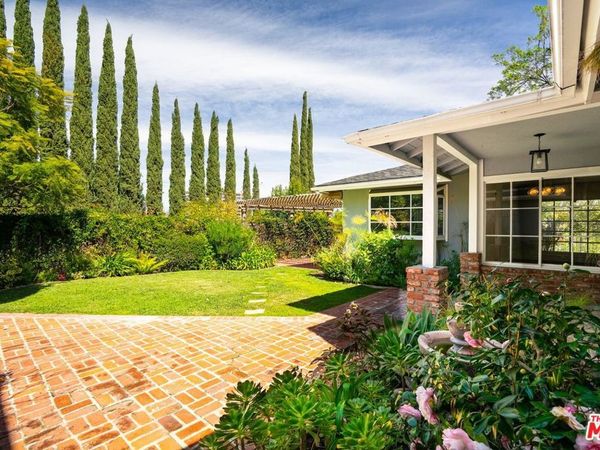 4645 Petit Avenue , Encino, CA 91436