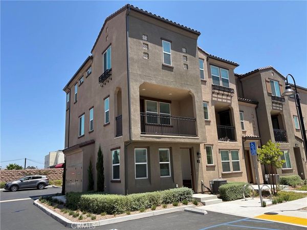 2211 W Orange Avenue, Unit 21, Anaheim, CA 92804