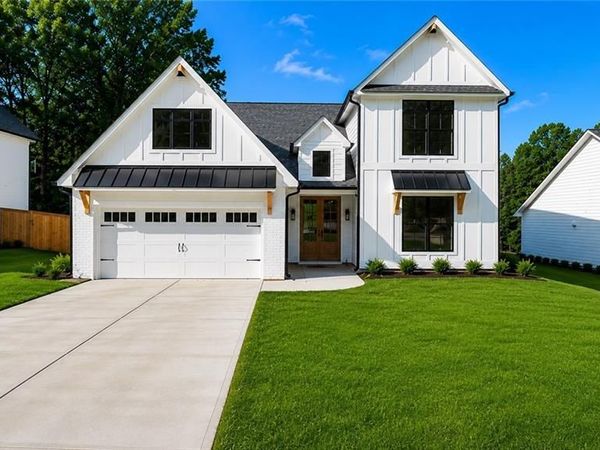 502 Level Creek Road , Sugar Hill, GA 30518