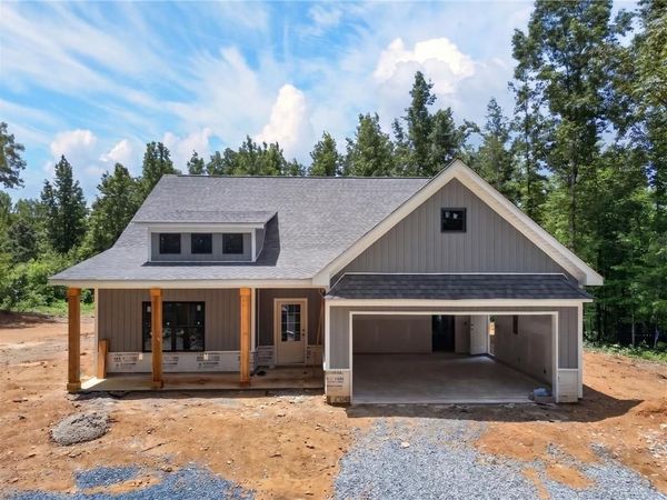 457 Relay Road , Silver Creek, GA 30173