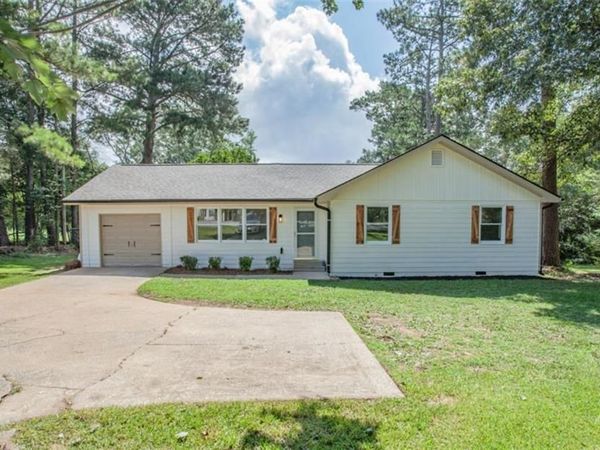 327 N Highway 113 , Carrollton, GA 30117