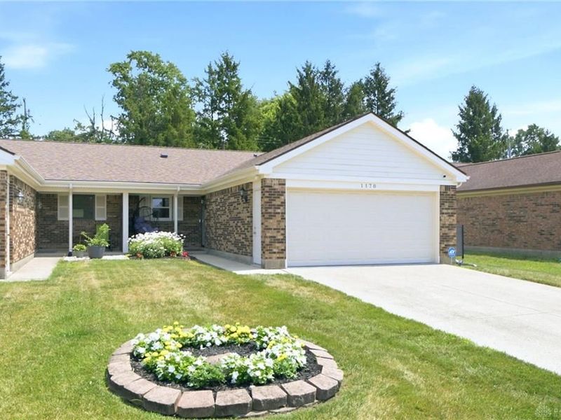 1170 Cymar E, Beavercreek, OH 45434 Photo 1