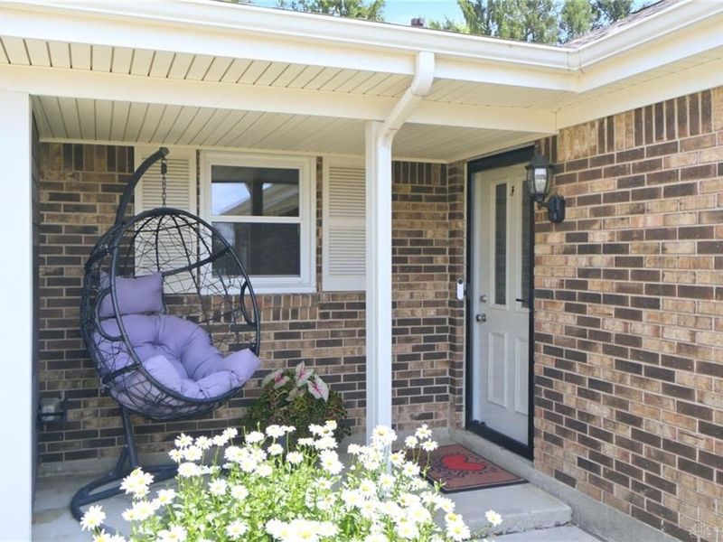 1170 Cymar E, Beavercreek, OH 45434 Photo 2