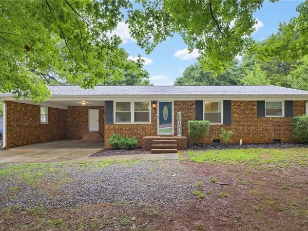6954 Gra Lan Drive , Thomasville, NC 27360