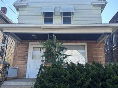 562 19th Street , Niagara Falls, NY 14301