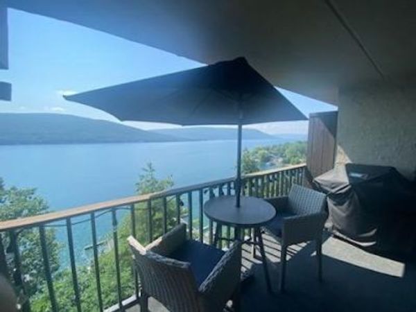 41 Cliffside Drive, Canandaigua, NY 14424
