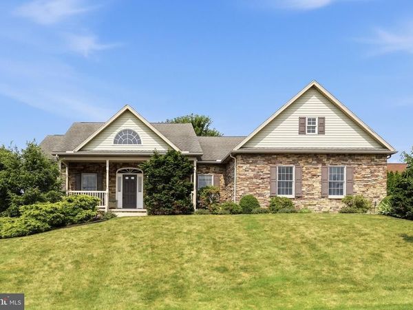 7132 LONE RIDGE COURT, FAYETTEVILLE, PA 17222