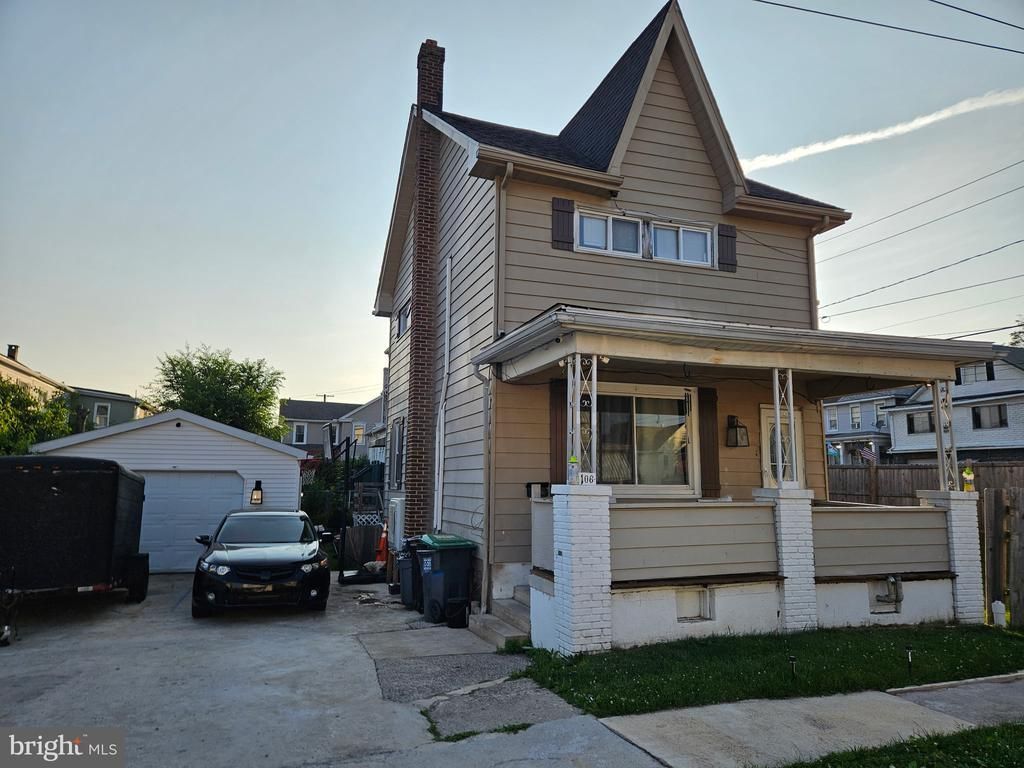 106 S CHESTNUT STREET, SUMMIT HILL, PA 18250