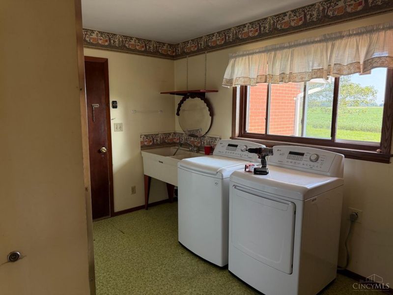 1712 Mcguinn Road, Union Twp, OH 45177 Photo 6