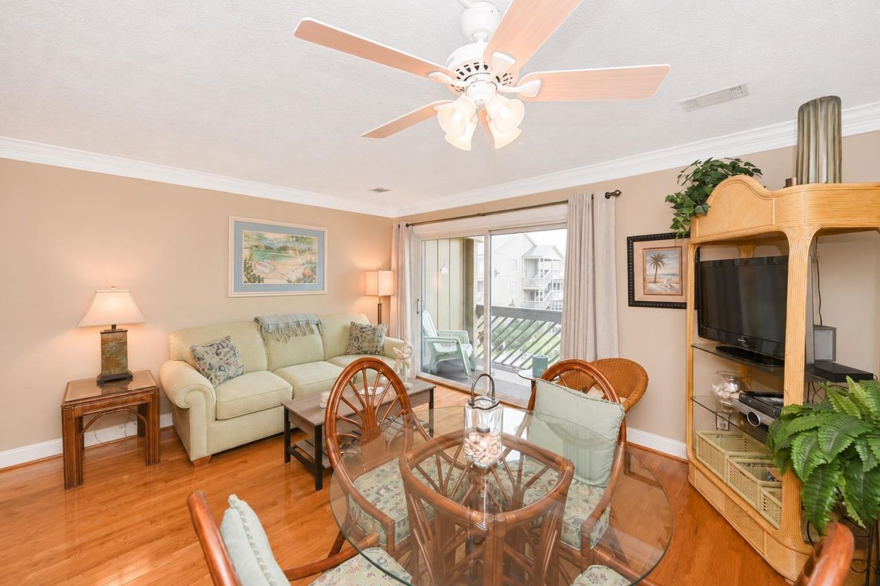 200 Maison Dr.  Photo 11