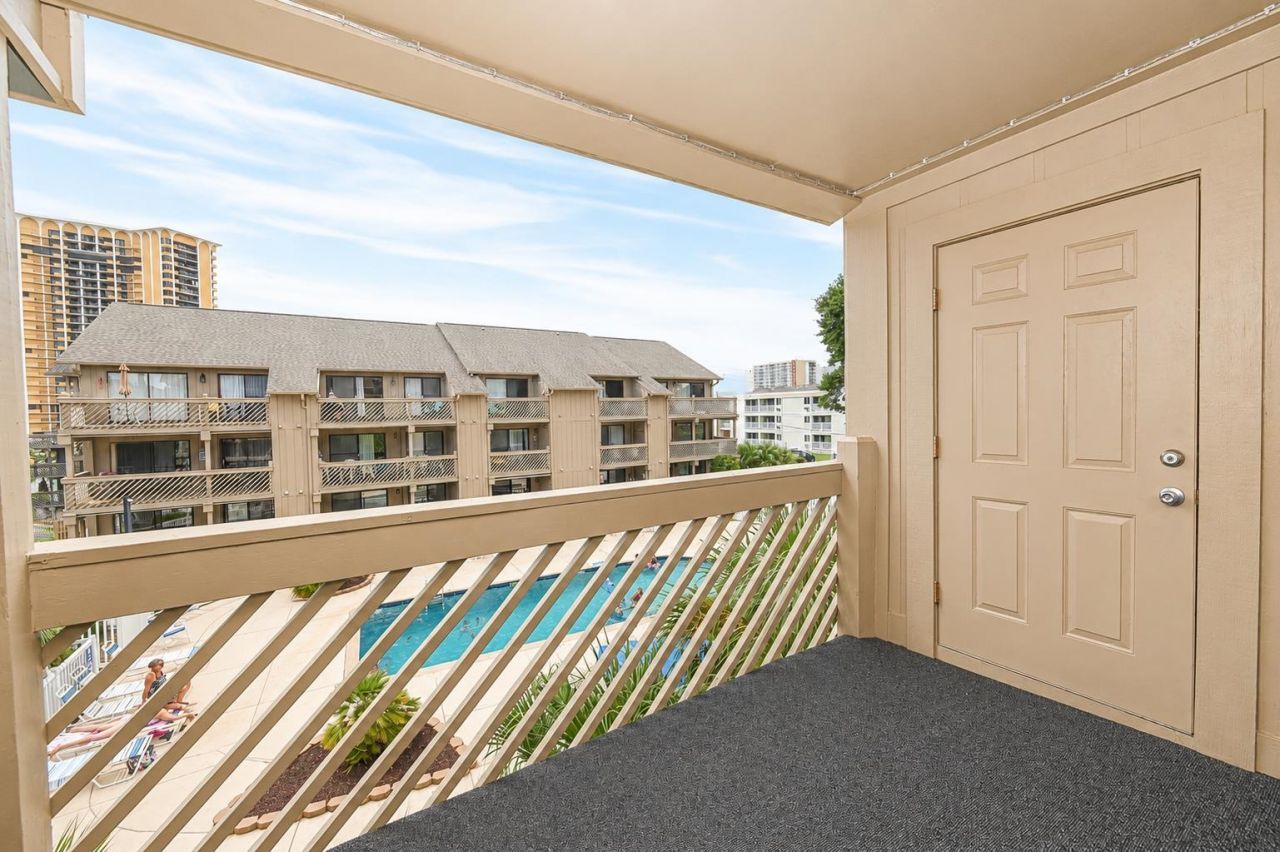 200 Maison Dr.  Photo 17