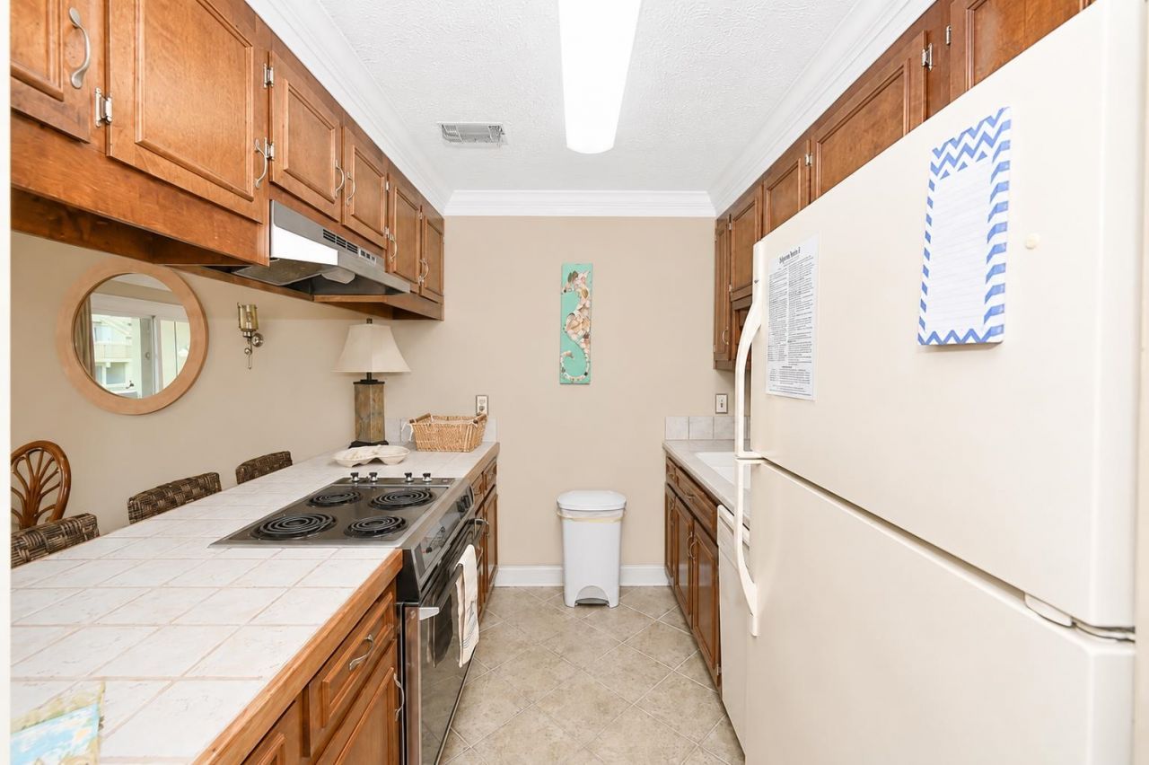 200 Maison Dr.  Photo 5